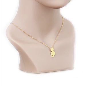 🎉 New Gold Plated Cat Silhouette Pendant Necklace